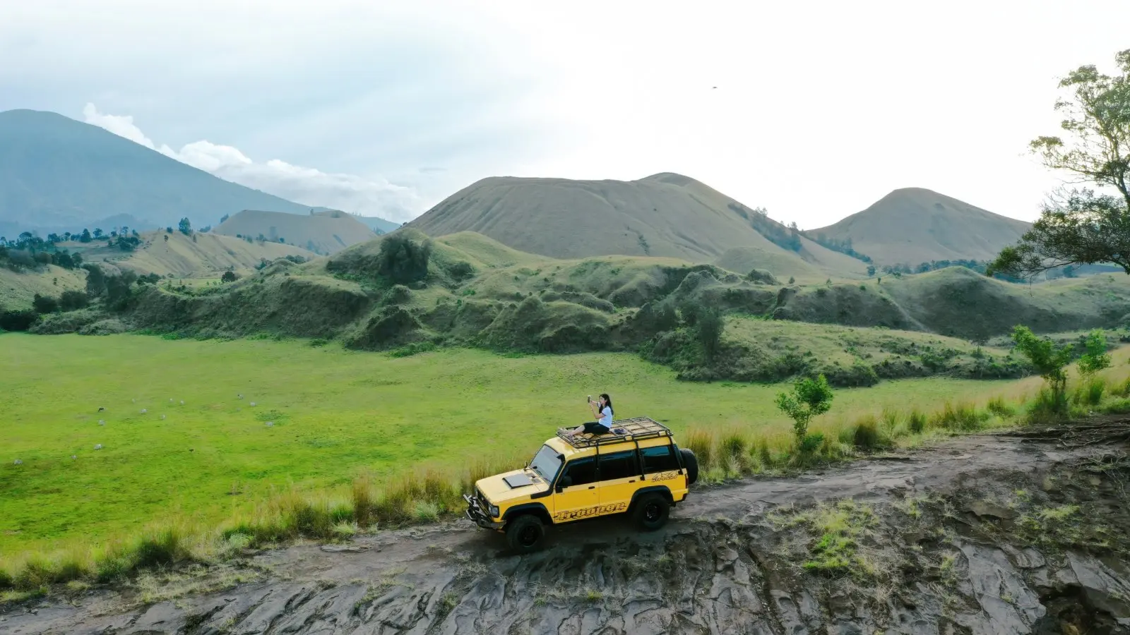 Jeep wisata banyuwangi