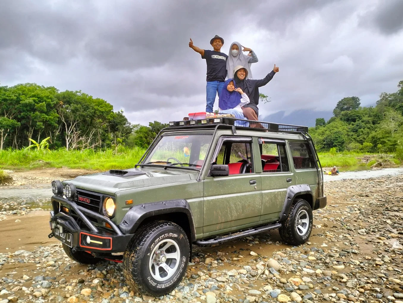 keliling banyuwangi naik jeep